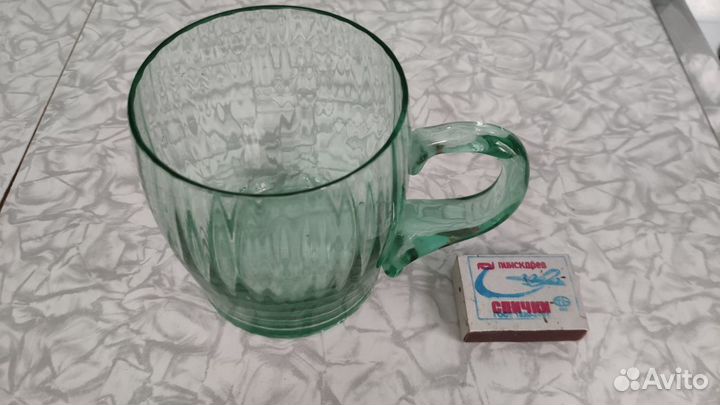 Кружка пивная цветное стекло