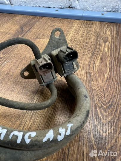 Трубка топливная Mitsubishi Outlander внедорожник