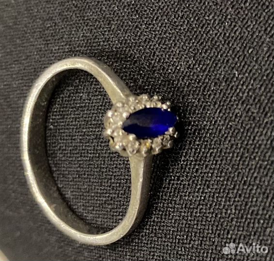 Серебряное кольцо