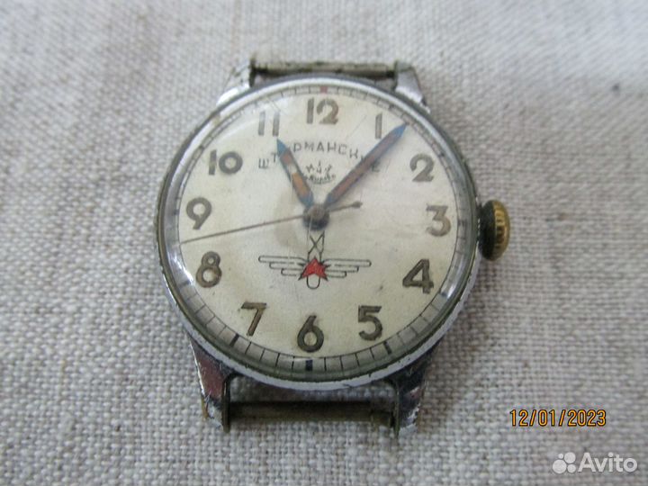 Мужские наручные часы механические СССР
