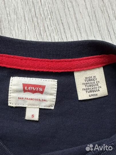 Футболка Levi's размер S