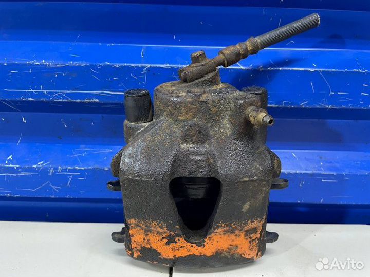 Суппорт передний левый Volkswagen Golf MK4 1.4 AXP