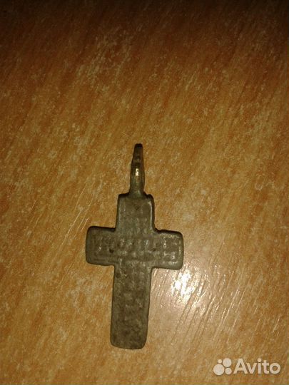 Нательный крест старинный