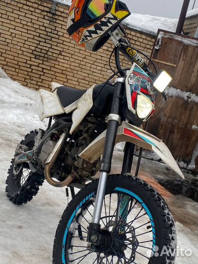 Regulmoto seven medalist 150e