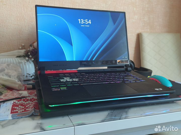 ROG strix G15: 15.6