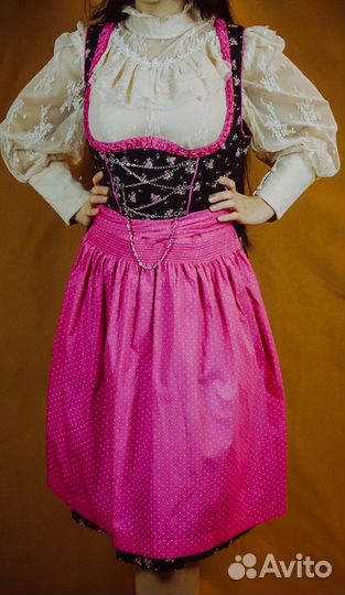 Дирндль Edel Herz Сербия