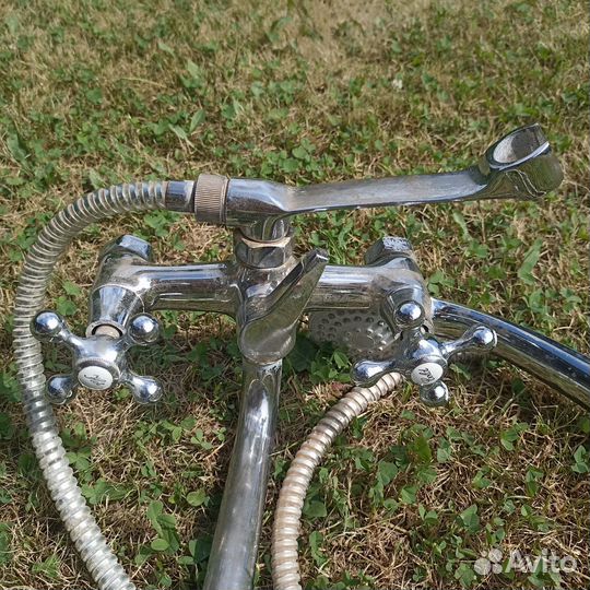 Смеситель для ванны с душем б/у