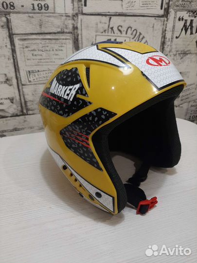 Горнолыжный шлем