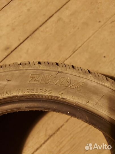 Zmax Winterhawke II 205/45 R16