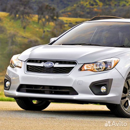 Бампер передний в цвет Subaru Impreza 4