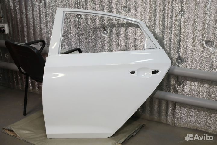 Дверь задняя левая Хендай Солярис с 2017 белый PGU