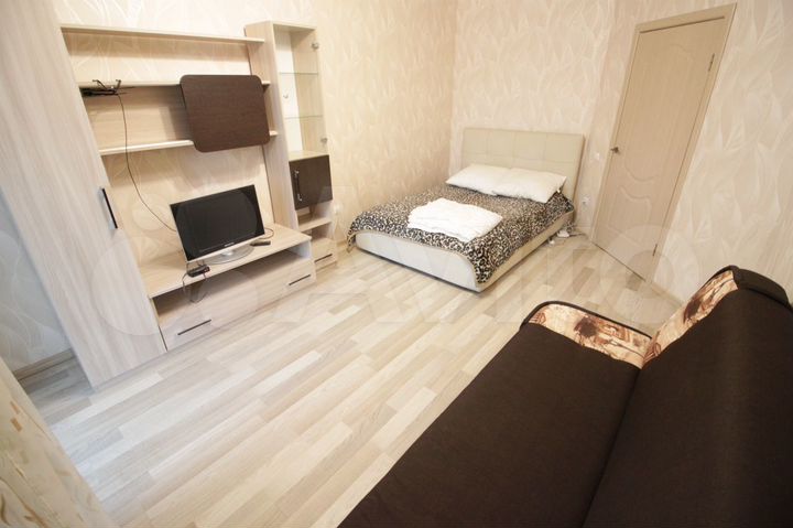 1-к. квартира, 43 м², 4/9 эт.