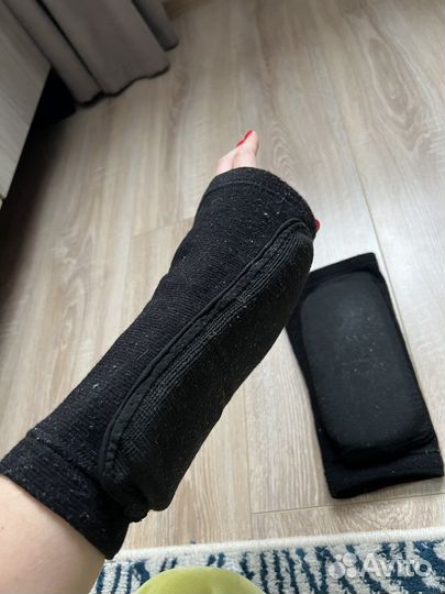 Наколенники