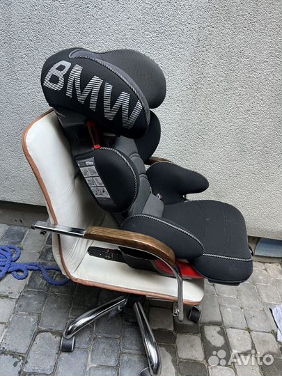 Детское автокресло бмв 22-36 кг