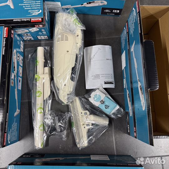 Пылесос Makita оригинал + аккумулятор + зарядка