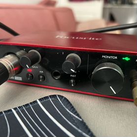 Звуковая карта Focusrite scarlett solo 3rd gen