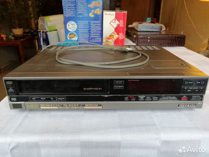 Кассетный видеомагнитофон sharp VC-674. Япония