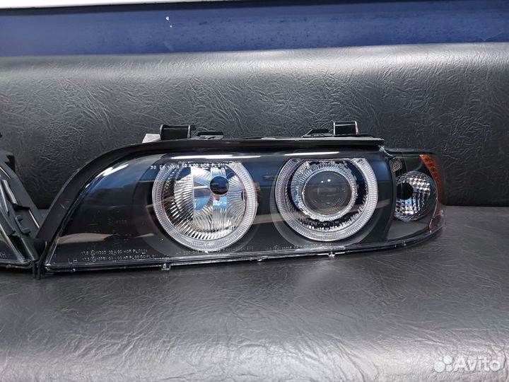 Фары BMW E39 с глазками бмв е39 желтый поворотник