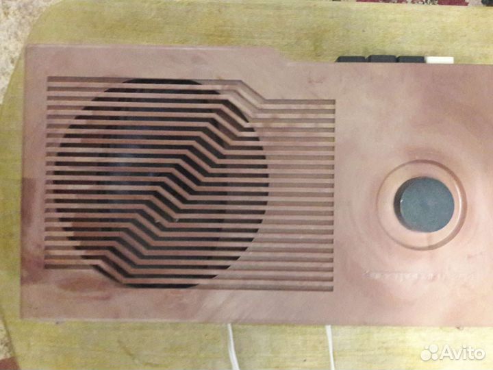 Радиоприемник СССР трехполостный