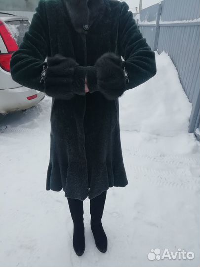 Шуба из мутона с норкой бу
