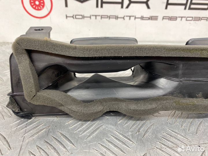 Б/У воздуховод отопителя Audi A6 С5 ALF 2.4 1998