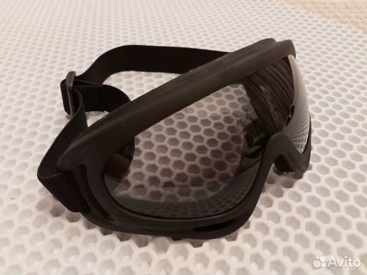 Очки защитные