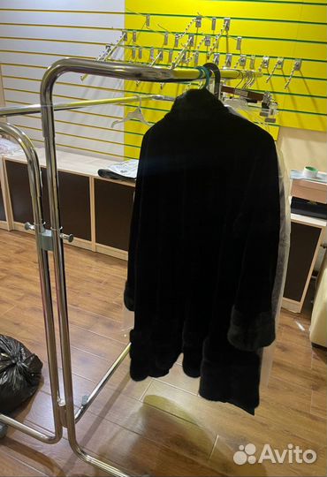 Стойка для одежды напольная