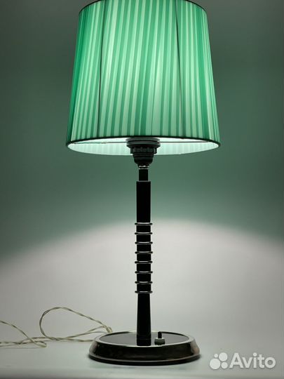 Лампа настольная