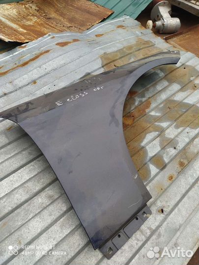Крыло переднее правое Мерседес Е класс