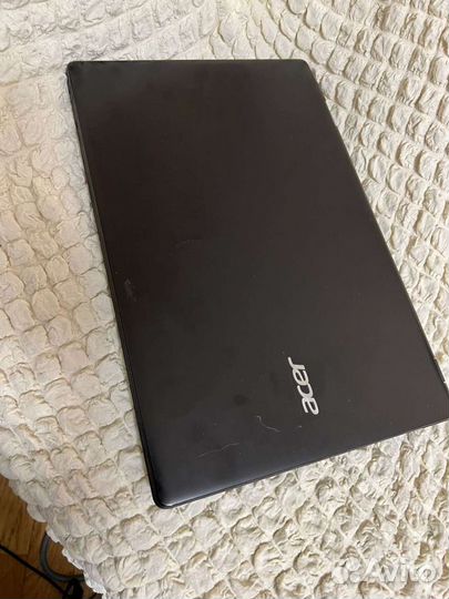 Acer E5-511G, geforce 810, SSD 128gb + 500gb HDD