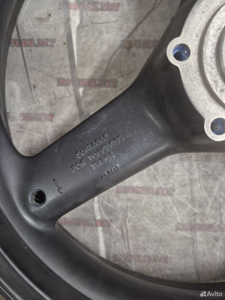 Triumph Speed Triple 97-04 колесный диск