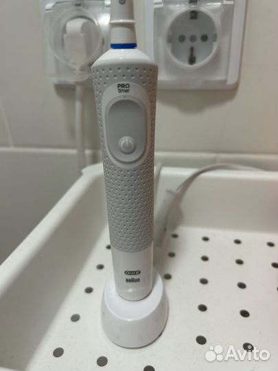 Зубная щетка oral b