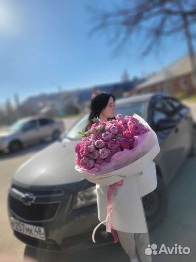 Цветы и букеты с доставкой по городу и району