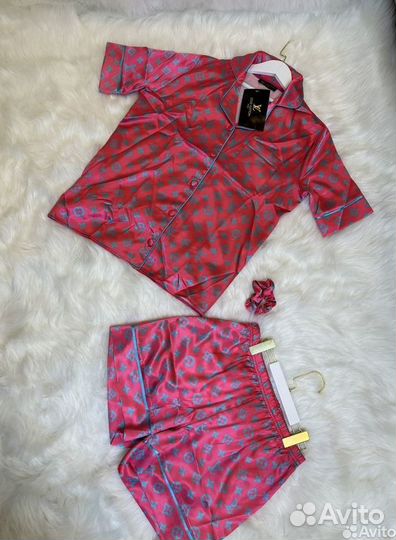 Пижама louis vuitton
