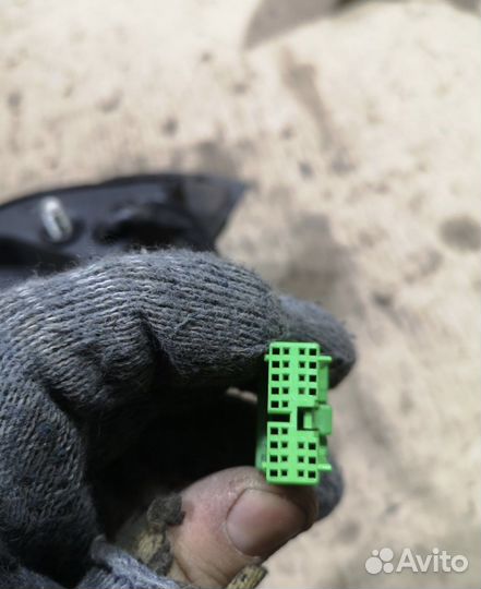 Зеркало левое volvo xc90