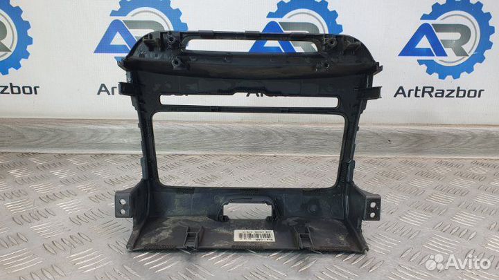 Рамка магнитолы Kia Sportage 3 SL