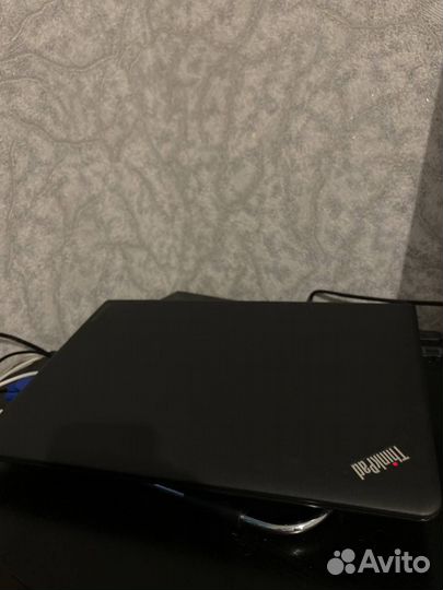 Lenovo thinkpad e565