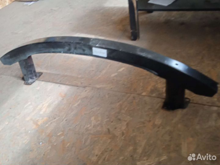 Усилитель бампера VW B5