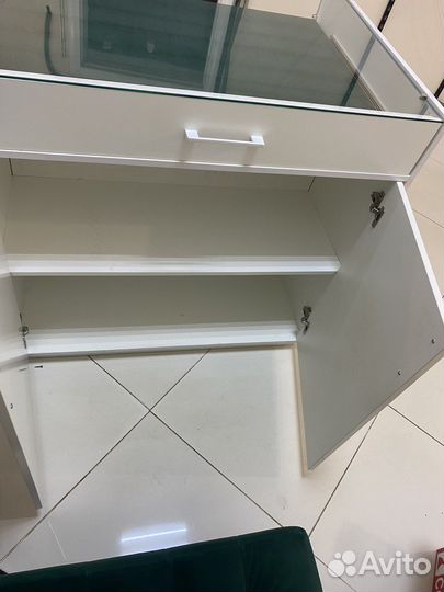 Прилавок витрина