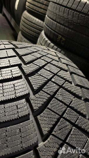 Pirelli Ice Zero 235/55 R18 104T
