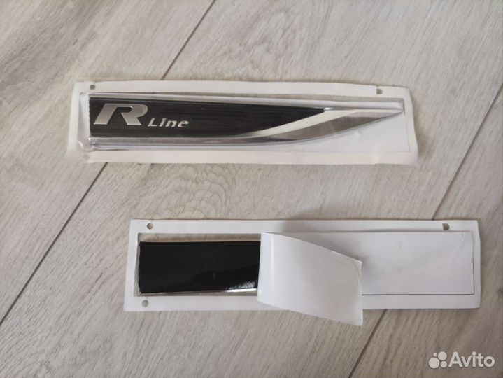 Логотип хром накладка крыла Jetta 7 R Line L+R