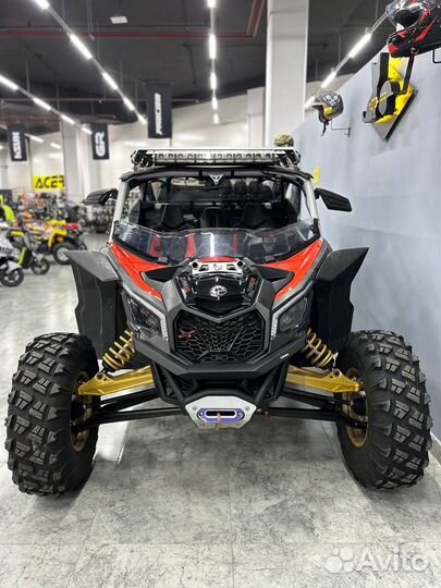 CAN-AM maverick X RS turbo R