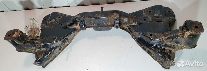 Подрамник Mitsubishi Carisma 4G92