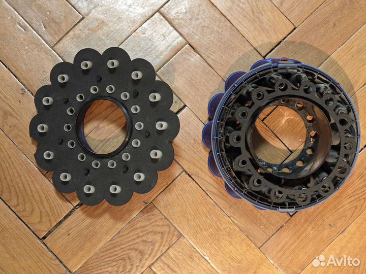 Пылесос Dyson DC37