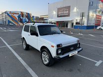 ВАЗ (LADA) 4x4 (Нива) 1.7 MT, 2014, 199 000 км, с пробегом, цена 435 000 руб.