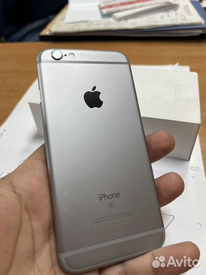 iPhone 6S, 64 ГБ