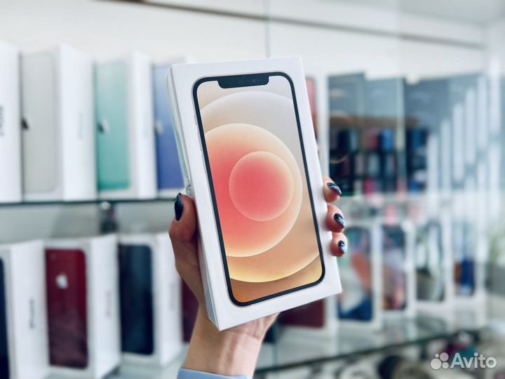 iPhone 12, 64 ГБ