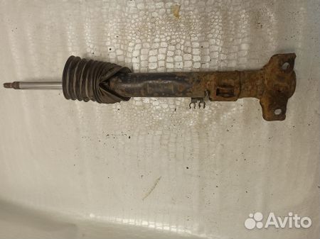 Амортизатор передний