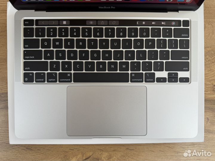 MacBook Pro 13 2022 m2 26 циклов