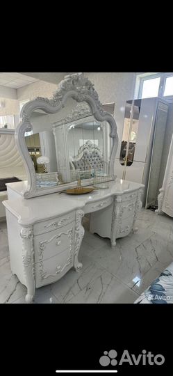 Спальный гарнитур Батичелла